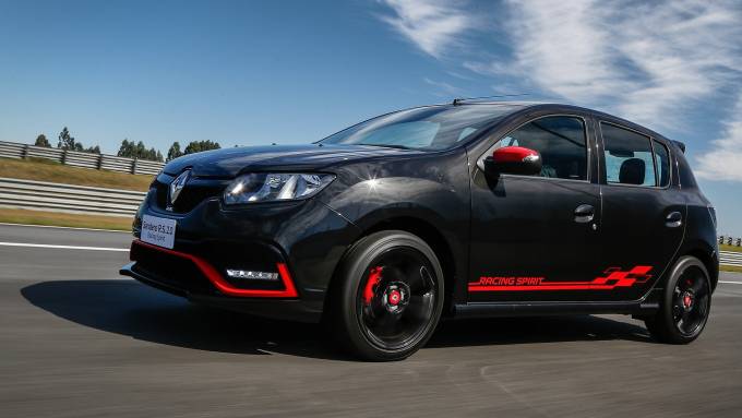 carros esportivos - Renault Sandero RS