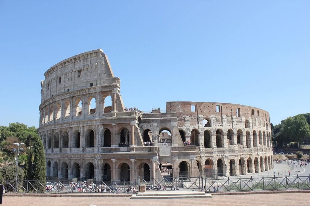 pontos turísticos da Itália - O Coliseu um dos grandes pontos turísticos da Itália