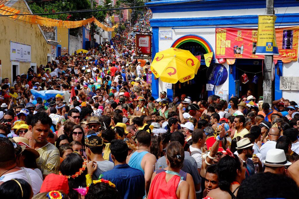 festas populares brasileiras - Carnaval: o destaque das festas populares brasileiras