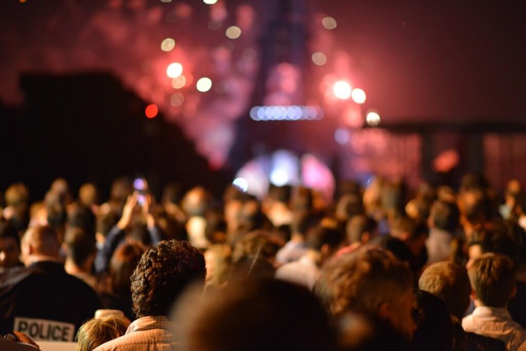 passeios em Paris - Passeios em Paris precisam passar pela Torre Eiffel