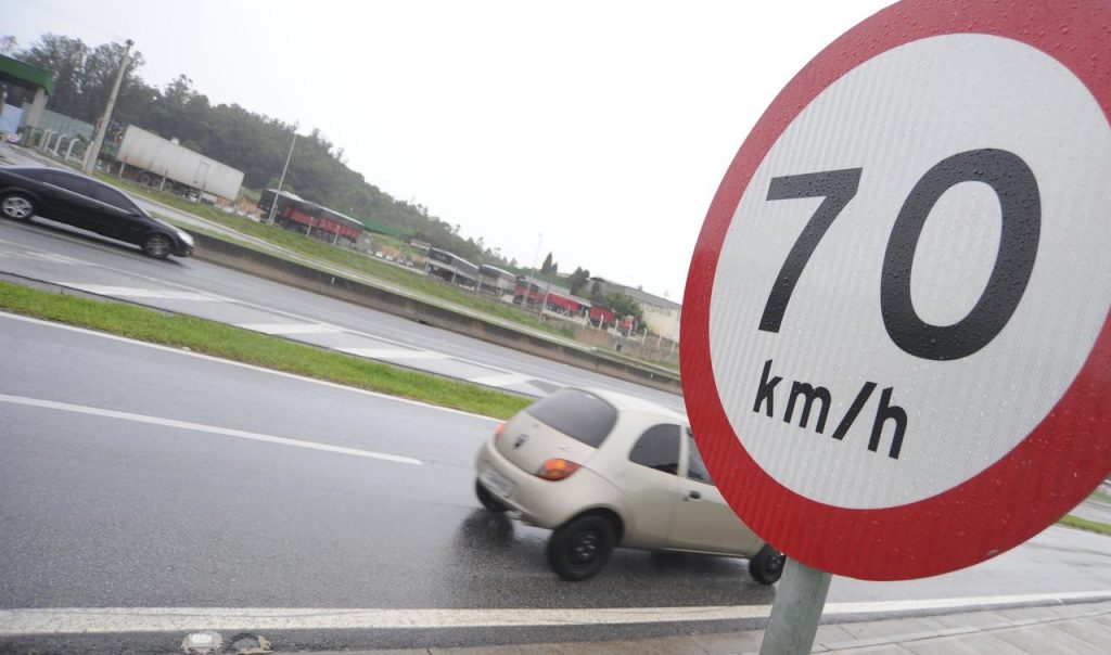 excesso de velocidade