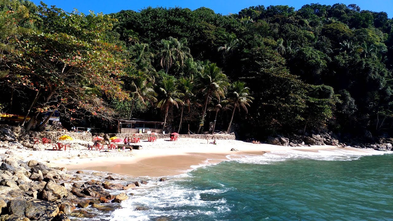 Conheça as maravilhas da Praia do Éden, no Guarujá