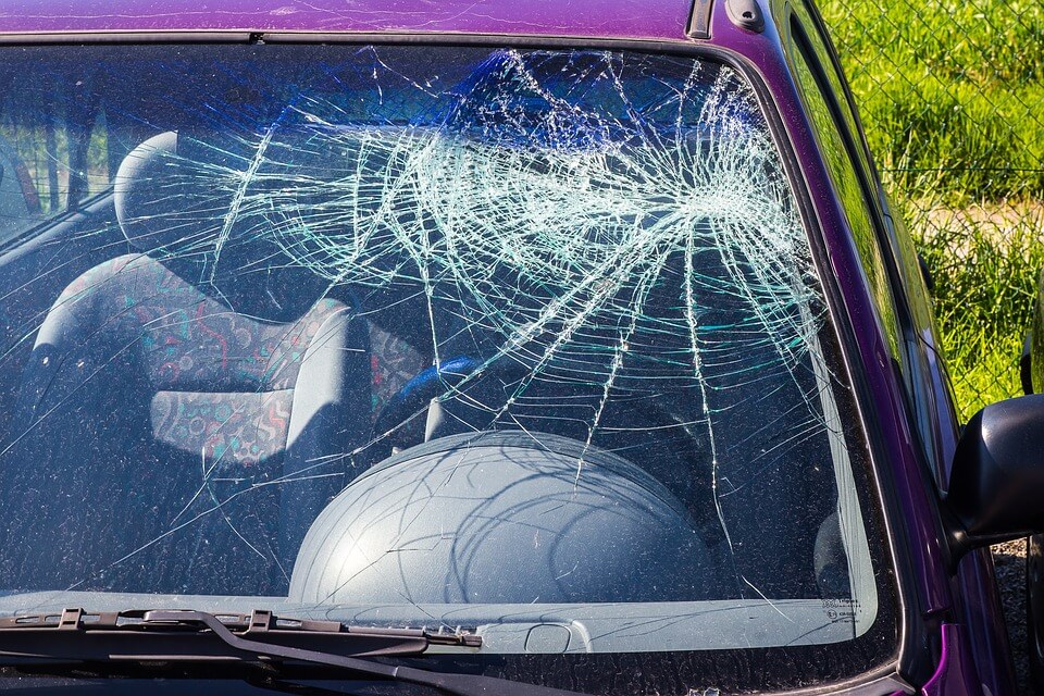 acionar o seguro auto - Quando há pequenos danos