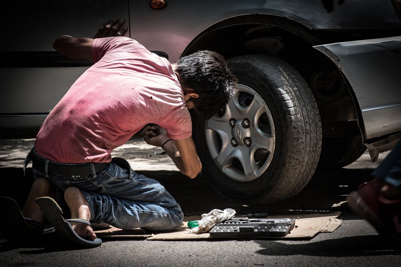 buraco na rua - Quem vai arcar com o prejuízo?