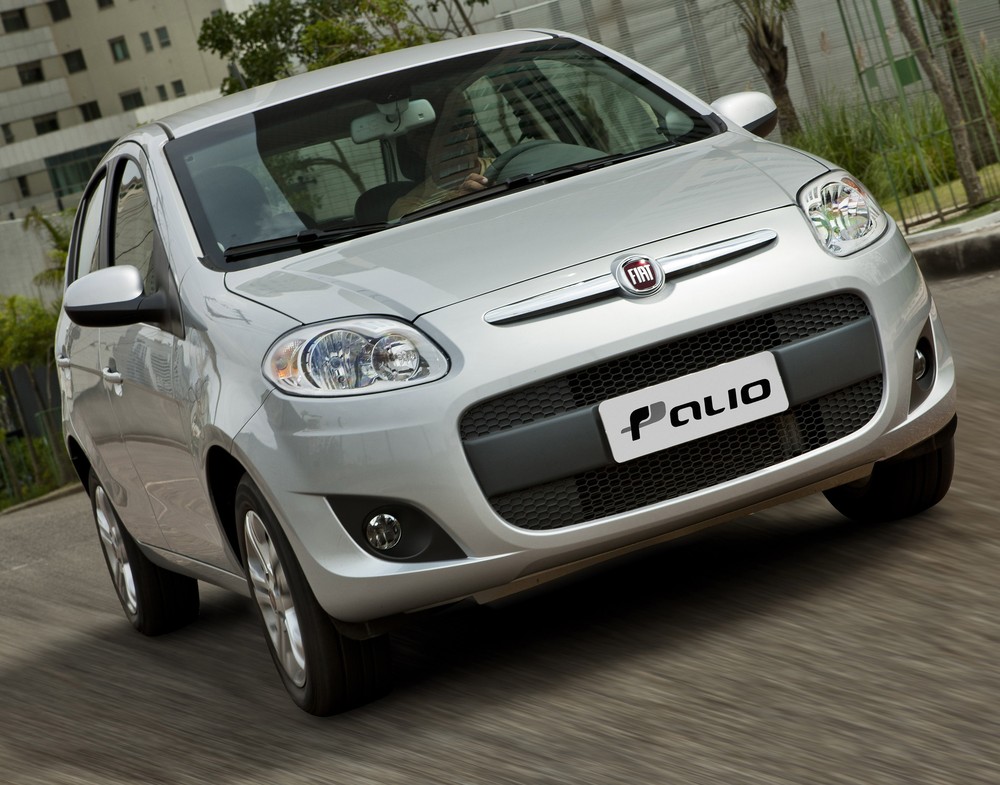 Saiba mais sobre Valor do seguro do Palio em 2023: veja o preço médio Imagem de um Fiat Palio Prata