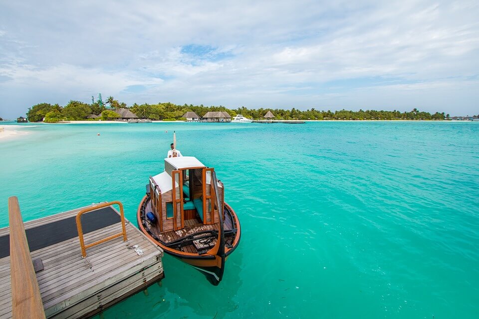 ship 2083710 960 720 Viagem às Maldivas: o paraíso na Terra