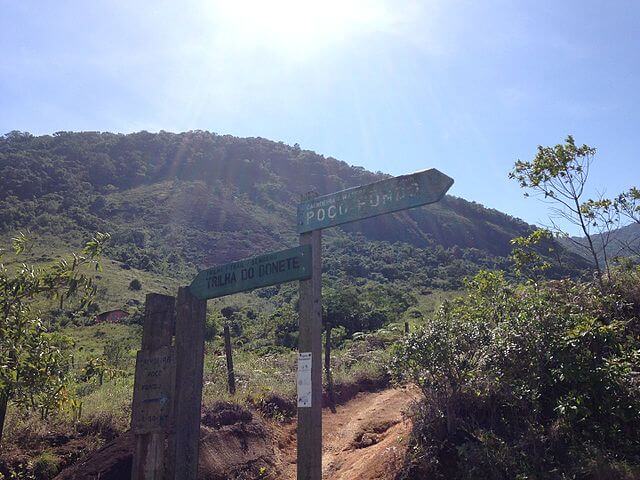 Em uma viagem para Ilhabela, faça trilhas