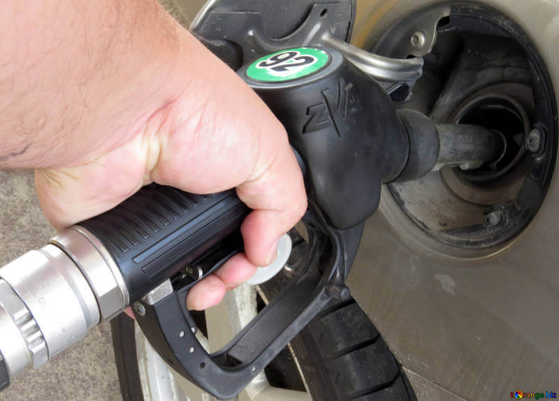 gasolina comum ou aditivada - Qual o efeito no carro?