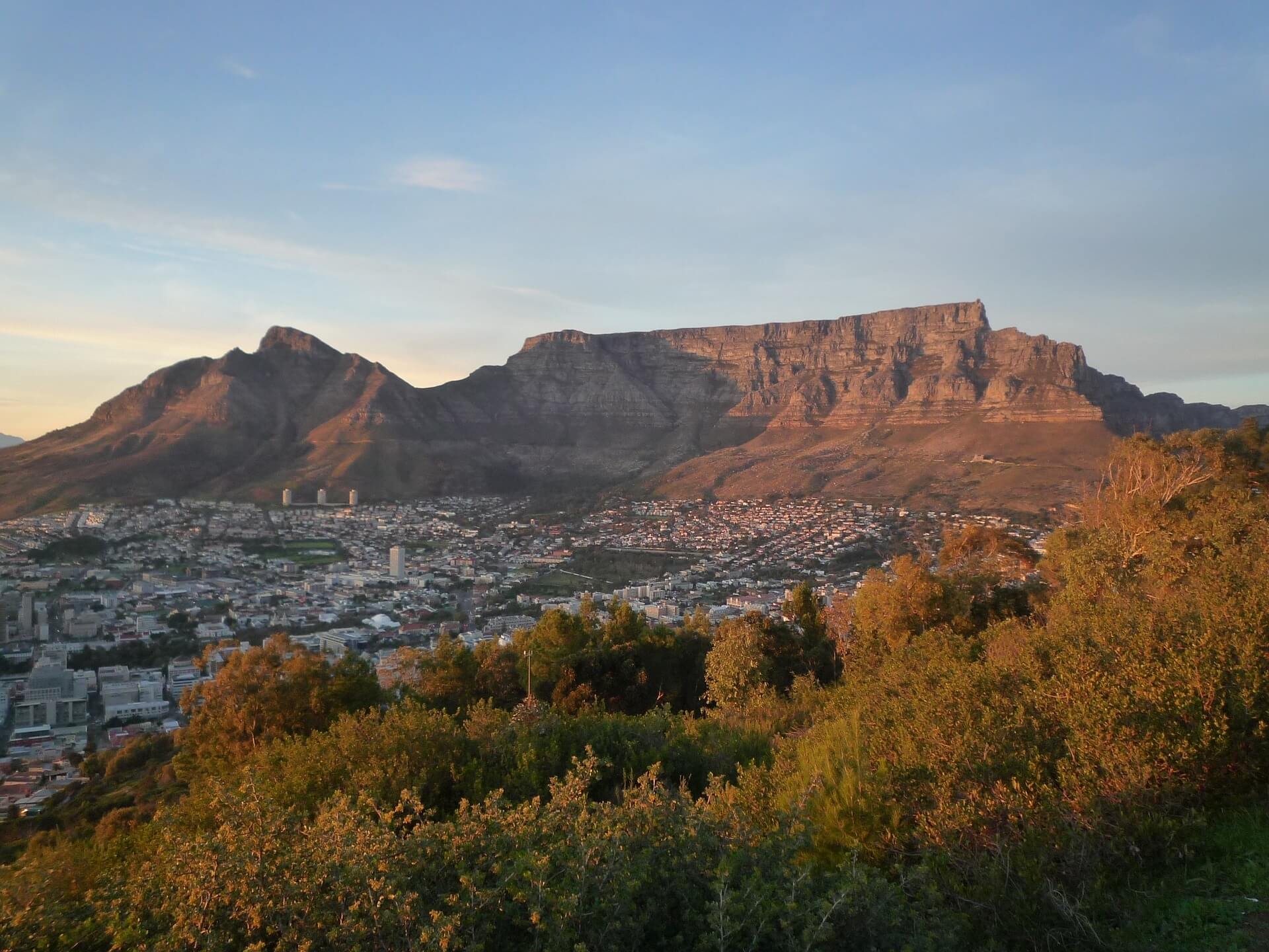 table mountain 772249 1920 Joanesburgo ou Cidade do Cabo: veja tudo sobre os destinos