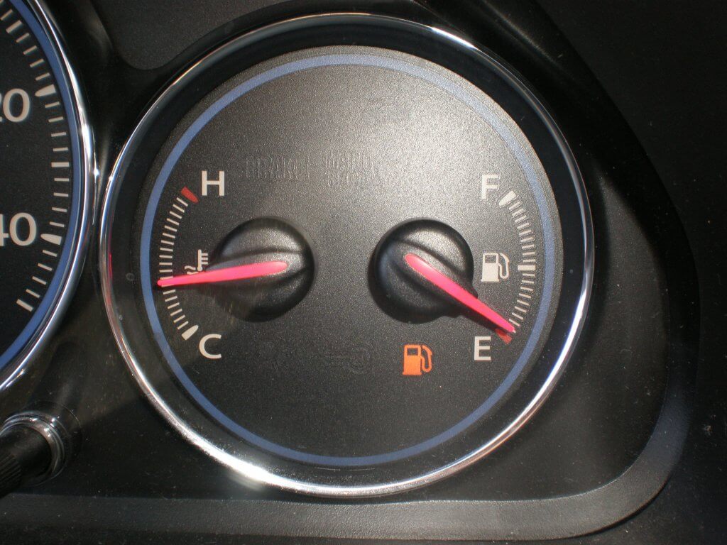 Atenção com a temperatura do motor antes de começar a lavá-lo