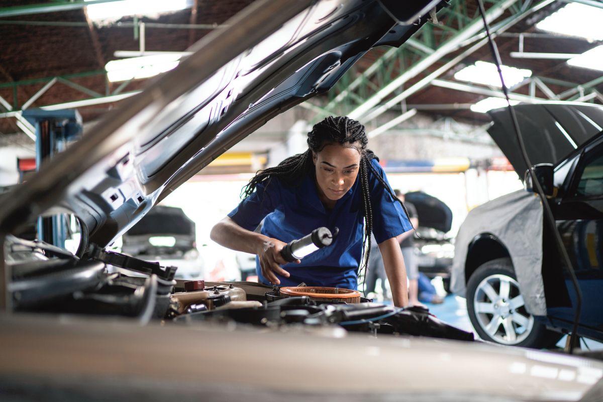 Dor de cabeça com carro parado na garagem: Como evitar?