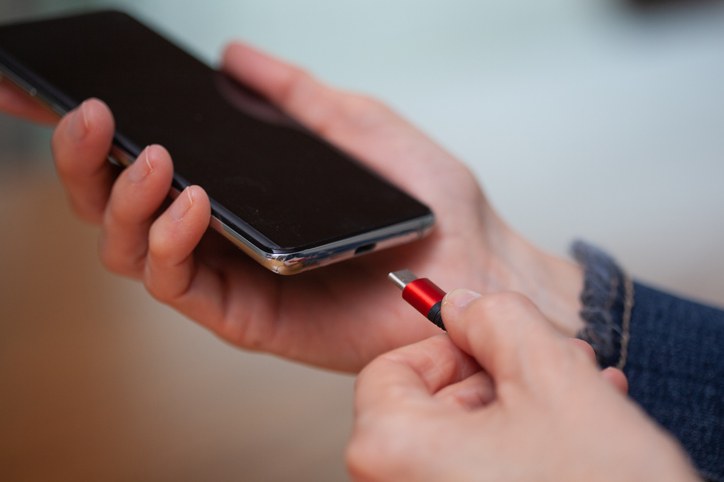 7 hábitos que prejudicam a bateria do smartphone